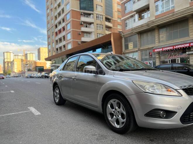 Ford Focus 2011, 180,000 km - 1.6 l - Bakı