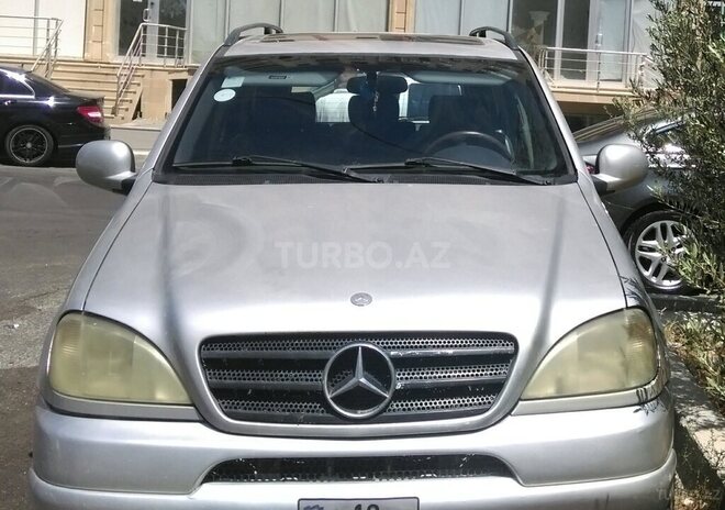 Mercedes ML 320 1999, 285,000 km - 3.2 l - Bakı