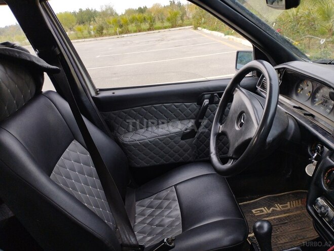 Mercedes 190 1991, 252,000 km - 1.8 л - Sumqayıt