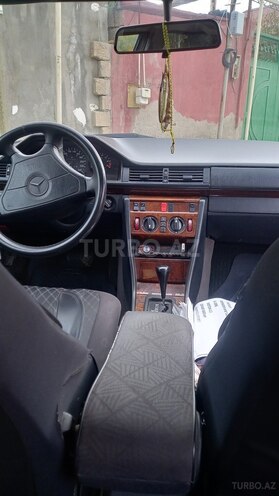 Mercedes E 220 1995, 347,000 km - 2.2 л - Bakı