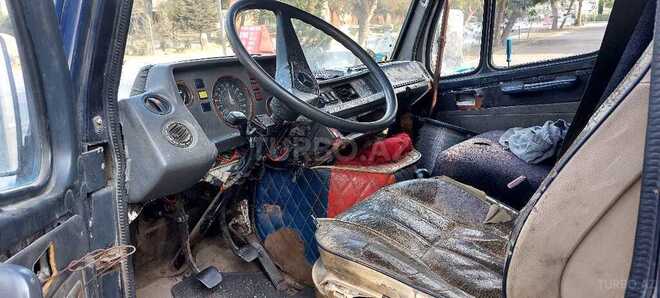 Mercedes 208 D 1988, 222,000 km - 2.5 l - Bakı
