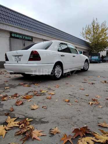 Mercedes C 230 2000, 200,000 km - 2.3 l - Göyçay