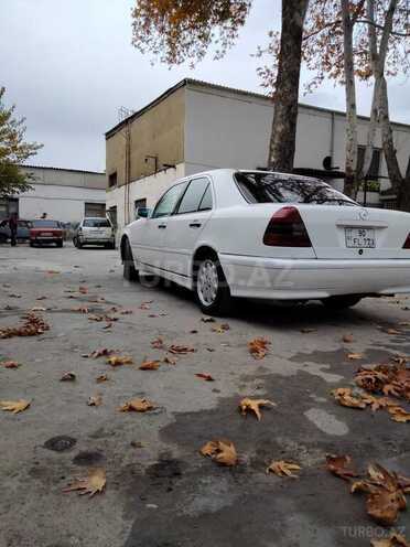 Mercedes C 230 2000, 200,000 km - 2.3 l - Göyçay