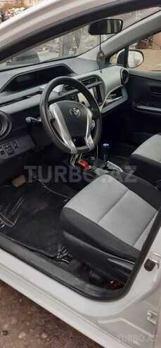 Toyota Prius C 2014, 185,000 km - 1.5 l - Yevlax