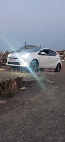 Toyota Prius C 2014, 185,000 km - 1.5 l - Yevlax