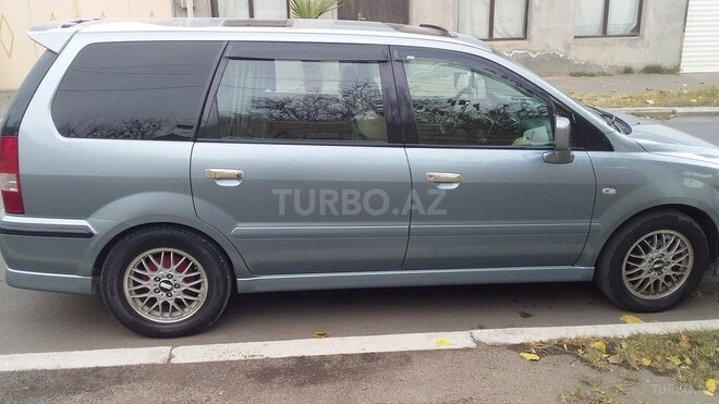 Mitsubishi Chariot 2001, 285,000 km - 2.4 l - Gəncə