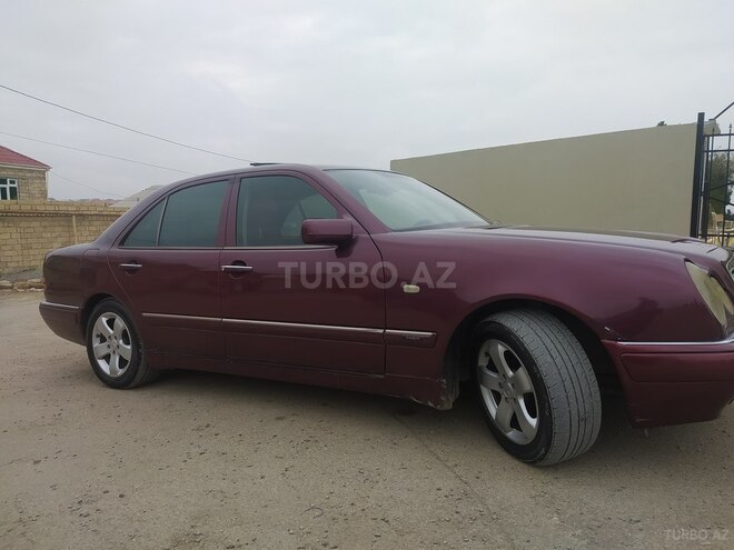 Mercedes E 230 1995, 430,000 km - 2.3 l - Bakı