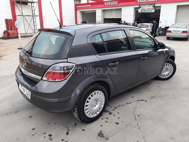 Opel Astra 2009, 146,500 km - 1.4 l - Bakı