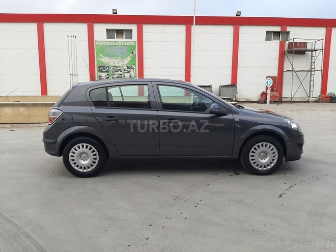 Opel Astra 2009, 146,500 km - 1.4 l - Bakı