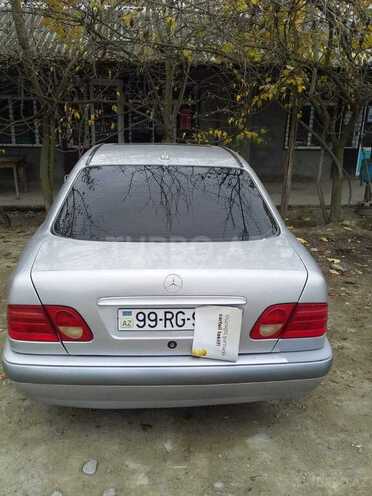 Mercedes E 230 1997, 258,074 km - 2.3 л - Ucar