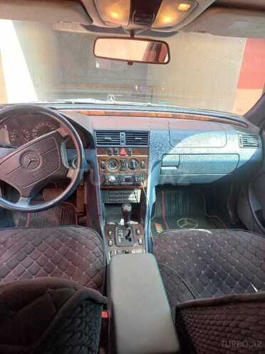 Mercedes C 220 1997, 300,000 km - 2.2 l - Bakı