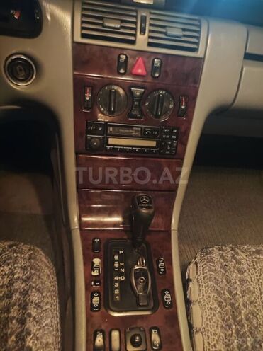 Mercedes E 200 1997, 399,000 km - 2.0 l - Bakı