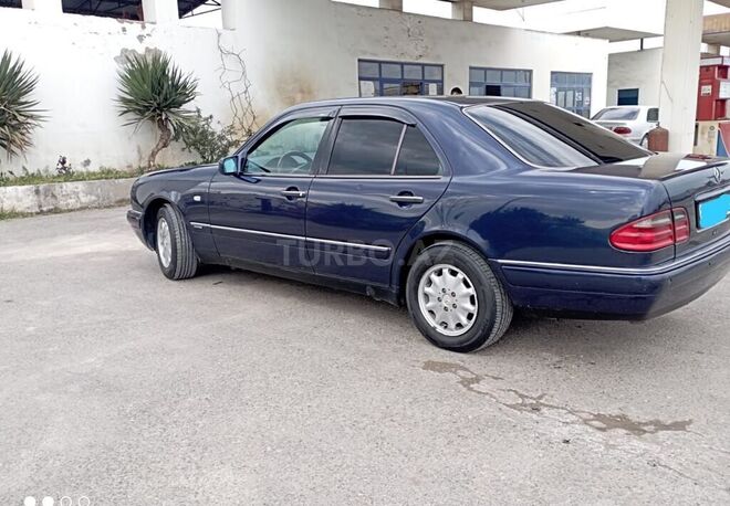 Mercedes E 200 1997, 399,000 km - 2.0 l - Bakı
