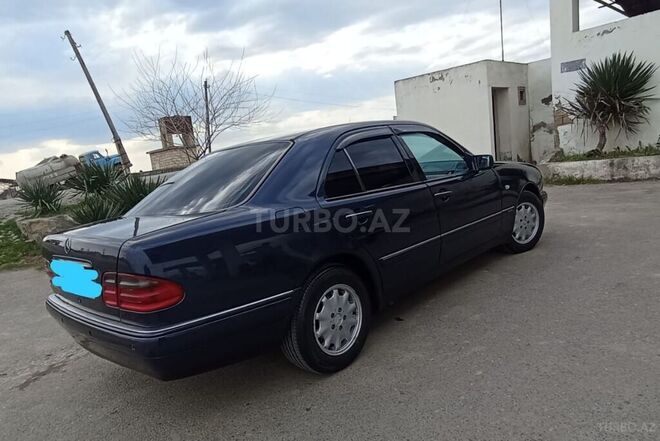 Mercedes E 200 1997, 399,000 km - 2.0 l - Bakı