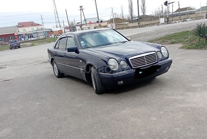 Mercedes E 200 1997, 399,000 km - 2.0 l - Bakı