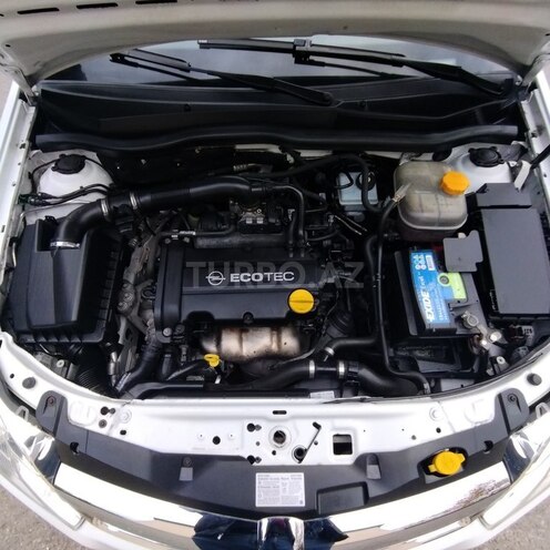 Opel Astra 2008, 175,000 km - 1.4 л - Bakı