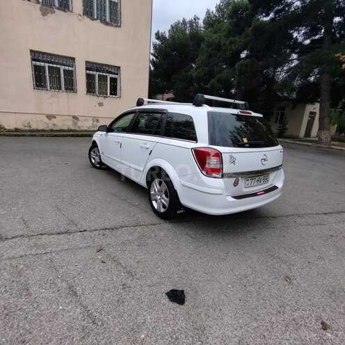 Opel Astra 2008, 175,000 km - 1.4 л - Bakı
