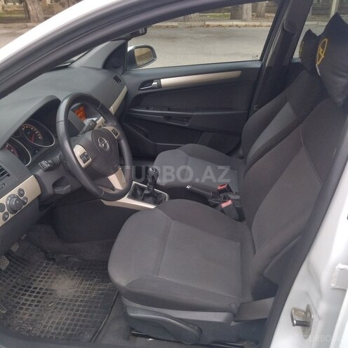 Opel Astra 2008, 175,000 km - 1.4 л - Bakı