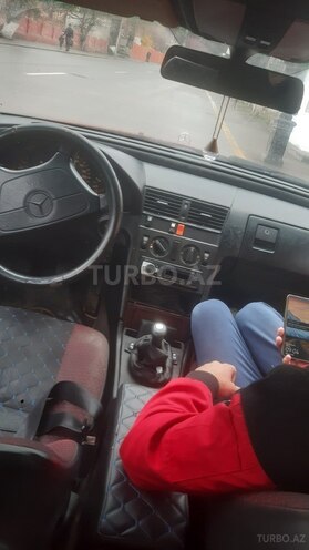 Mercedes C 180 1993, 423,000 km - 1.8 л - Quba