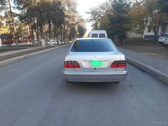 Mercedes E 240 1998, 140,000 km - 2.4 l - Gəncə