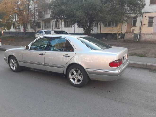 Mercedes E 240 1998, 140,000 km - 2.4 l - Gəncə