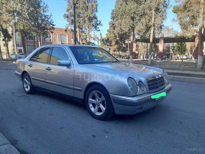 Mercedes E 240 1998, 140,000 km - 2.4 l - Gəncə
