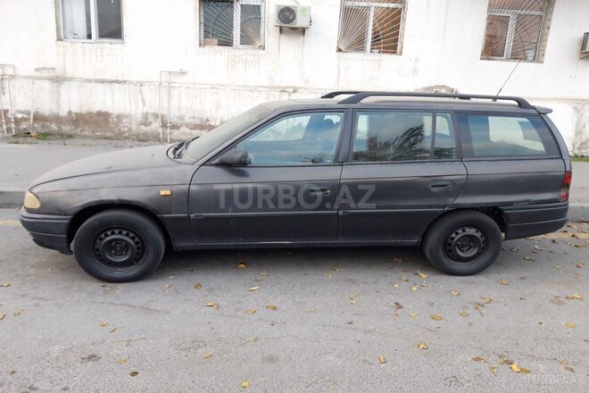 Opel Astra 1996, 275,320 km - 1.7 l - Bakı
