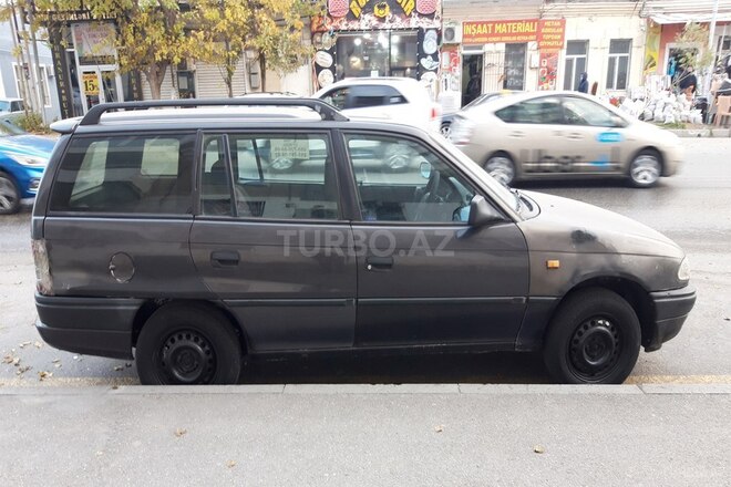Opel Astra 1996, 275,320 km - 1.7 l - Bakı