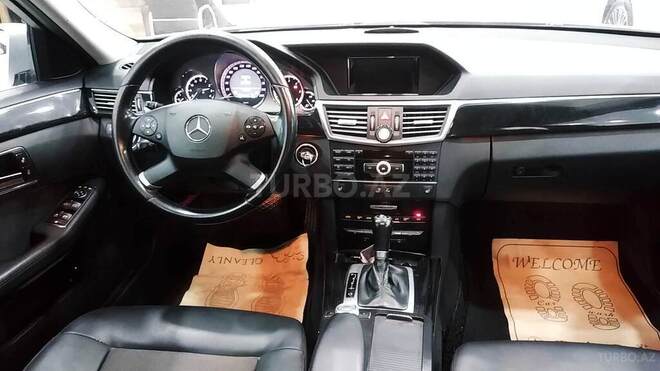 Mercedes E 220 2011, 227,000 km - 2.2 л - Bakı