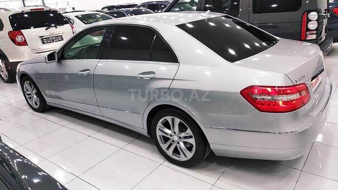 Mercedes E 220 2011, 227,000 km - 2.2 л - Bakı