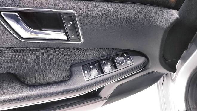 Mercedes E 220 2011, 227,000 km - 2.2 л - Bakı
