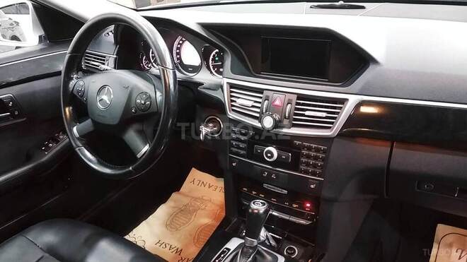 Mercedes E 220 2011, 227,000 km - 2.2 л - Bakı