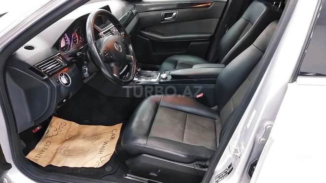 Mercedes E 220 2011, 227,000 km - 2.2 л - Bakı