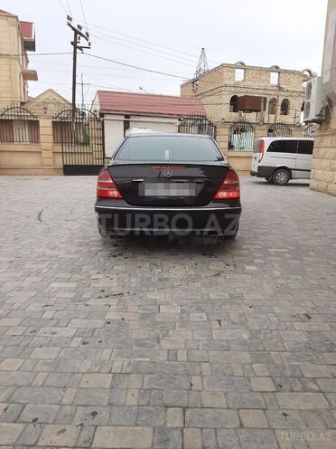 Mercedes E 240 2002, 320,000 km - 2.6 l - Bakı