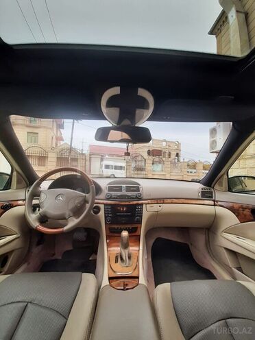 Mercedes E 240 2002, 320,000 km - 2.6 l - Bakı