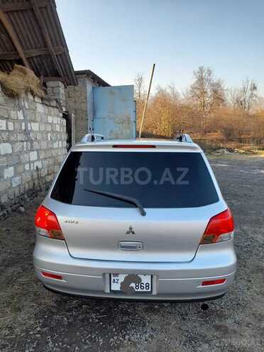 Mitsubishi Airtrek 2002, 220,688 km - 2.4 l - Zaqatala