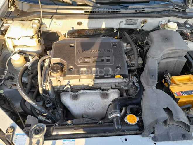 Mitsubishi Airtrek 2002, 220,688 km - 2.4 l - Zaqatala