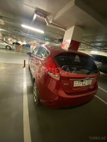 Ford Fiesta 2011, 226,000 km - 1.6 l - Bakı