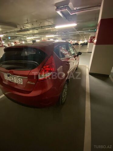 Ford Fiesta 2011, 226,000 km - 1.6 l - Bakı