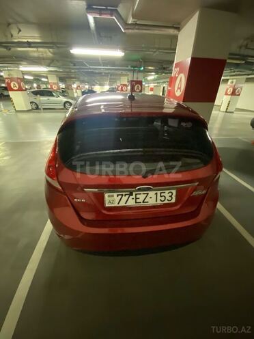 Ford Fiesta 2011, 226,000 km - 1.6 l - Bakı