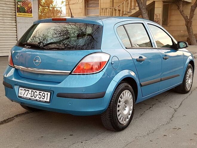 Opel Astra 2004, 164,000 km - 1.4 l - Qax