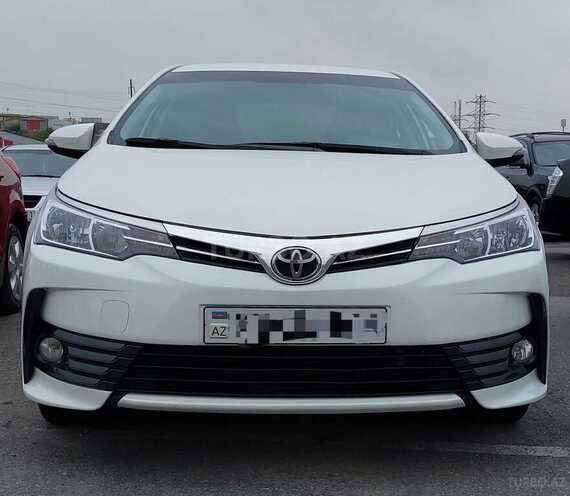 Toyota Corolla 2017, 75,000 km - 1.6 l - Bakı