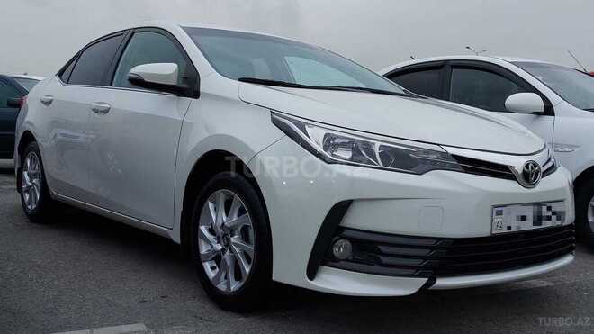 Toyota Corolla 2017, 75,000 km - 1.6 l - Bakı