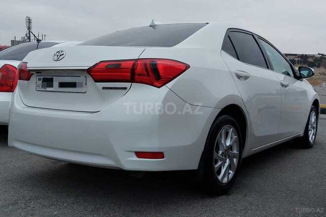 Toyota Corolla 2017, 75,000 km - 1.6 l - Bakı