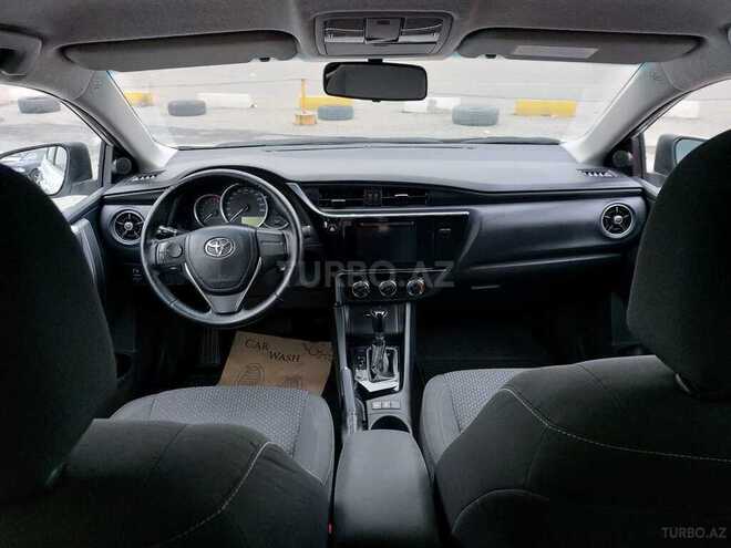 Toyota Corolla 2017, 75,000 km - 1.6 l - Bakı