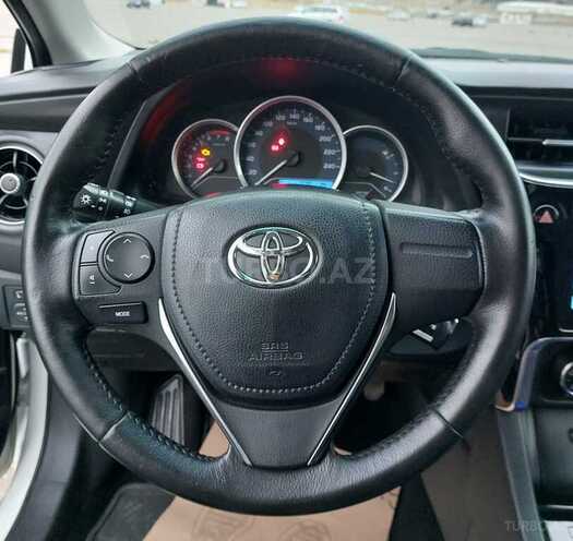 Toyota Corolla 2017, 75,000 km - 1.6 l - Bakı