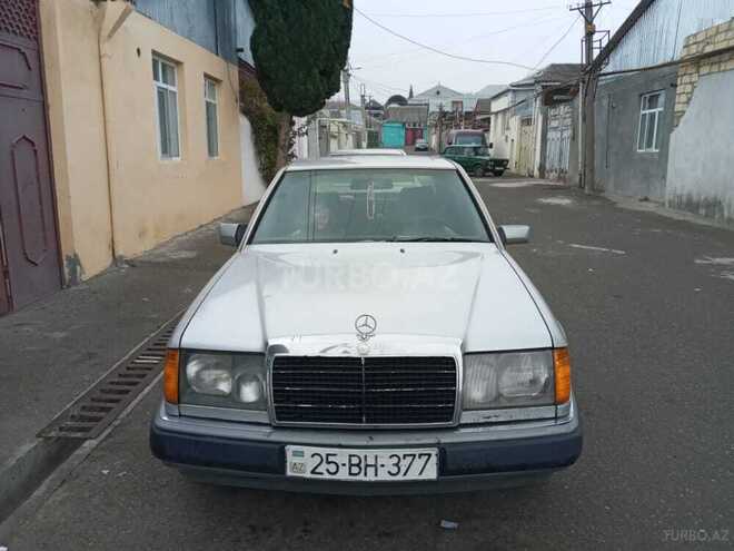 Mercedes E 200 1990, 400,000 km - 2.0 l - Göygöl
