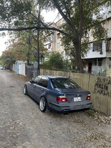 BMW 528 1998, 350,000 km - 2.8 l - Bakı