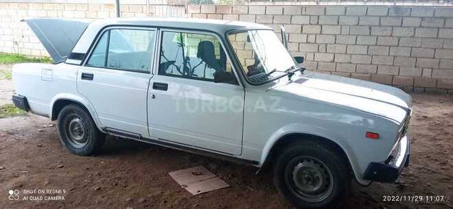 LADA (VAZ) 2107 2009, 120,000 km - 1.6 l - Salyan