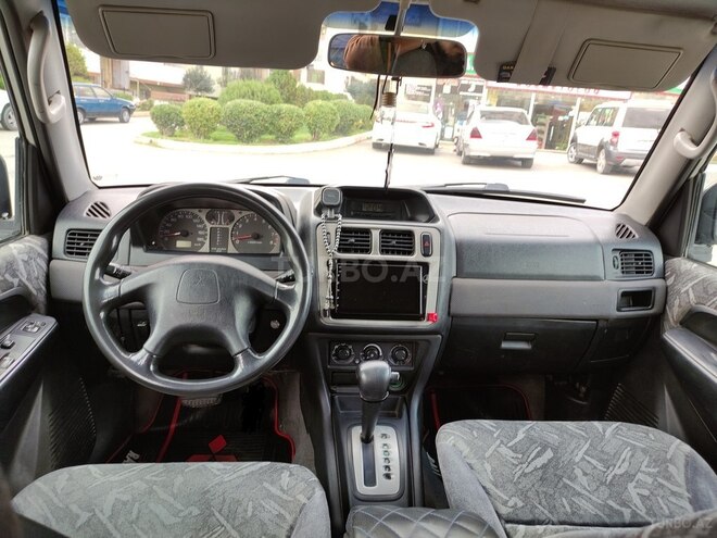 Mitsubishi Pajero io 2000, 320,000 km - 1.8 л - Bakı